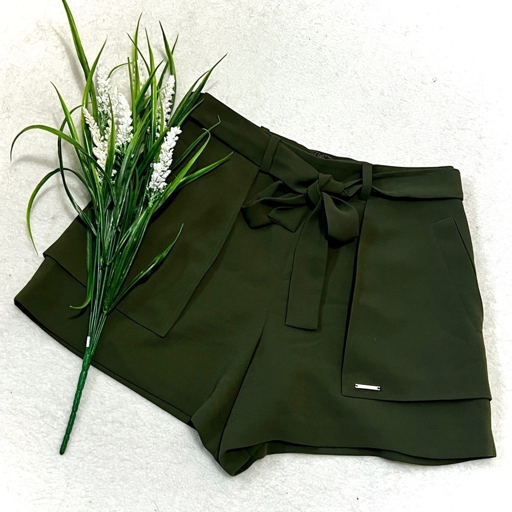 Ted Baker London Olive Tie Waist Paper Bag Trouser Shorts - Size 0 (27")